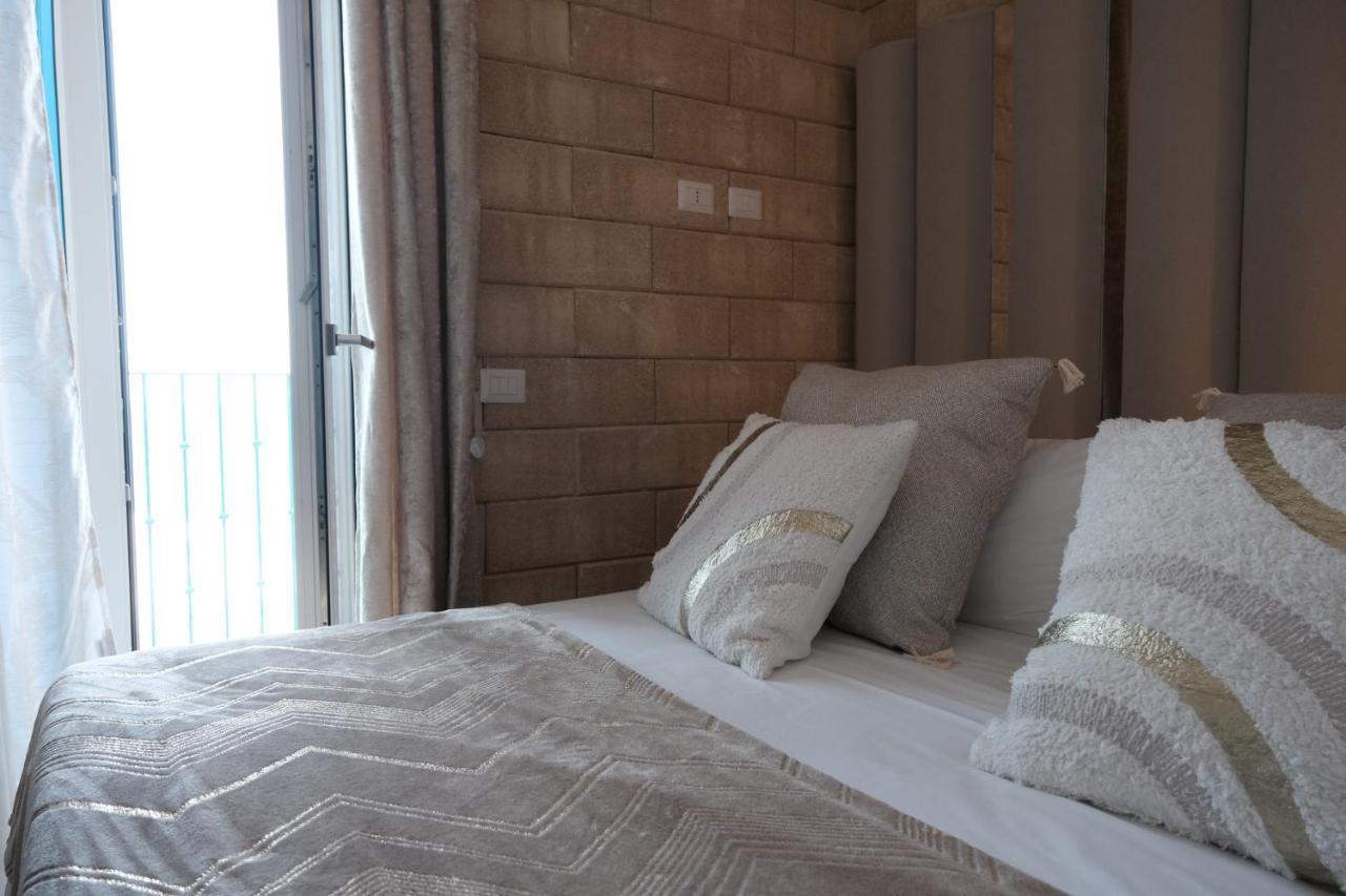 Altamarea Rooms Поліньяно-а-Маре Екстер'єр фото